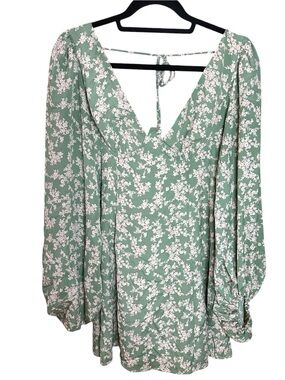 Fortunate One Garden Chic Mini Dress Green & White Floral. Voluminous Sleeves